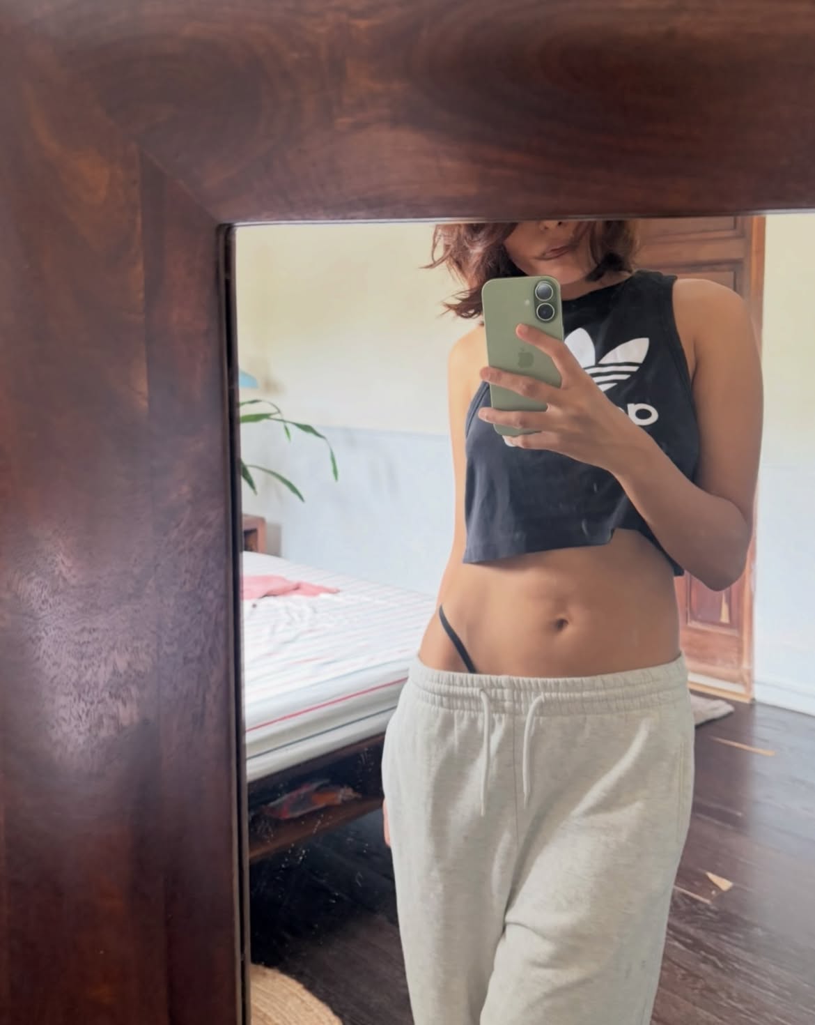 Shalini Pandey Shares Sizzling Selfies