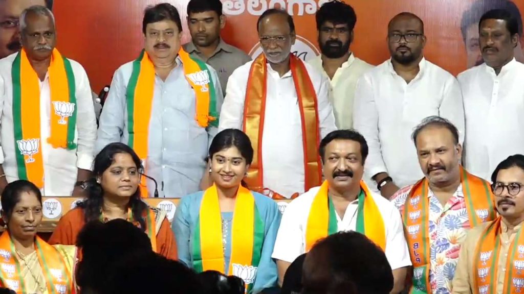 Choreographer Shrasti Verma Joined in BJP