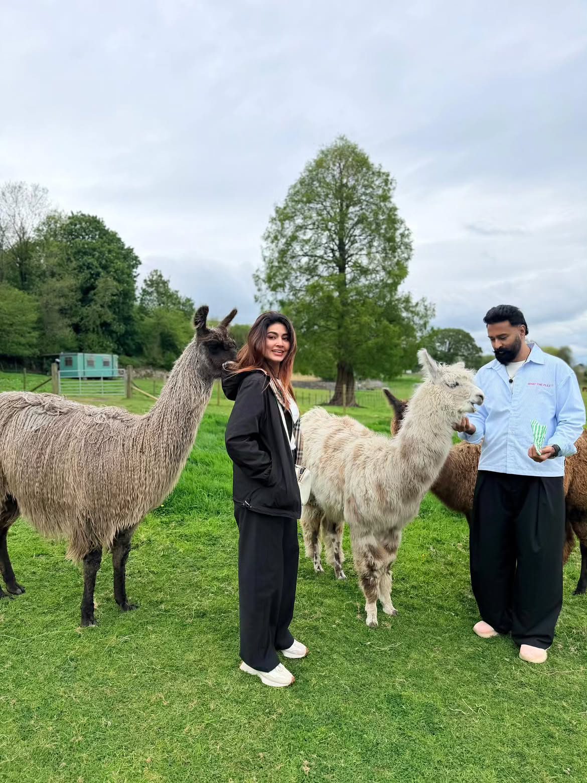 Sneha Shares Cute Photos on her Husband Prasanna Birthday