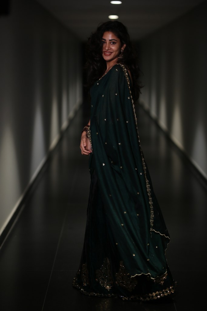 Sonu Thakur Stunning Looks in Saree