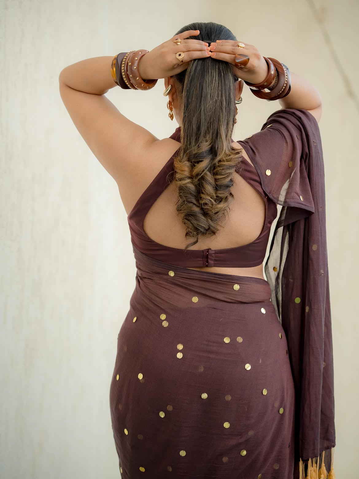 Sravanthi Chokarapu Stunning Looks in Saree