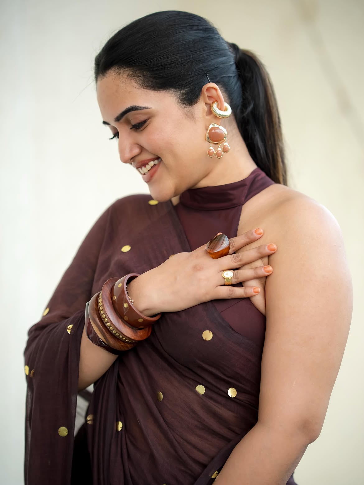 Sravanthi Chokarapu Stunning Looks in Saree