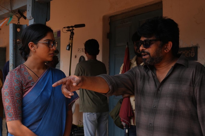 Swasika Shares Irumudi Movie Working Stills