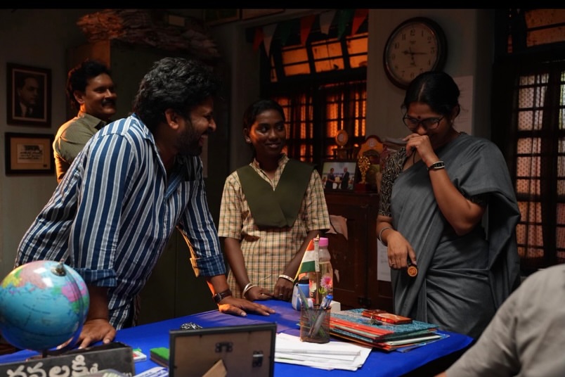 Swasika Shares Irumudi Movie Working Stills