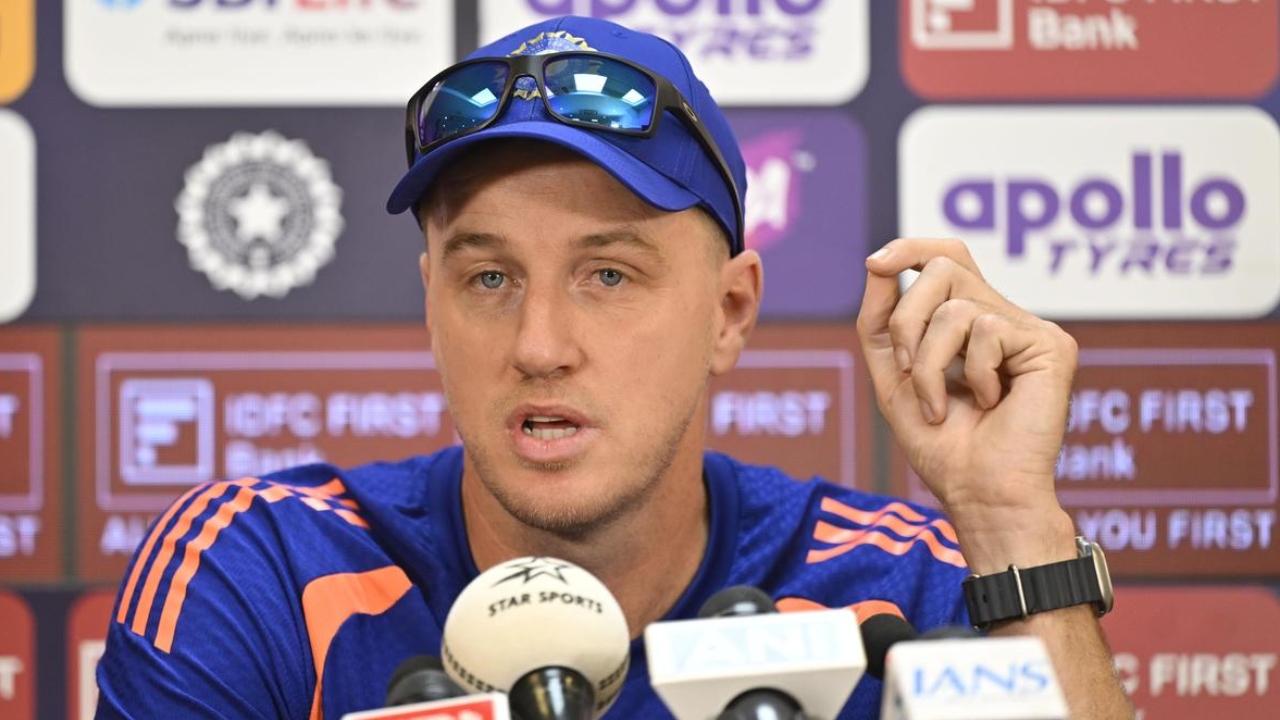 IND vs SL : ఒక‌రు కాదు ముగ్గురు.. తొలి టెస్టు తుది జ‌ట్టును లీక్ చేసిన భార‌త బౌలింగ్ కోచ్‌..!