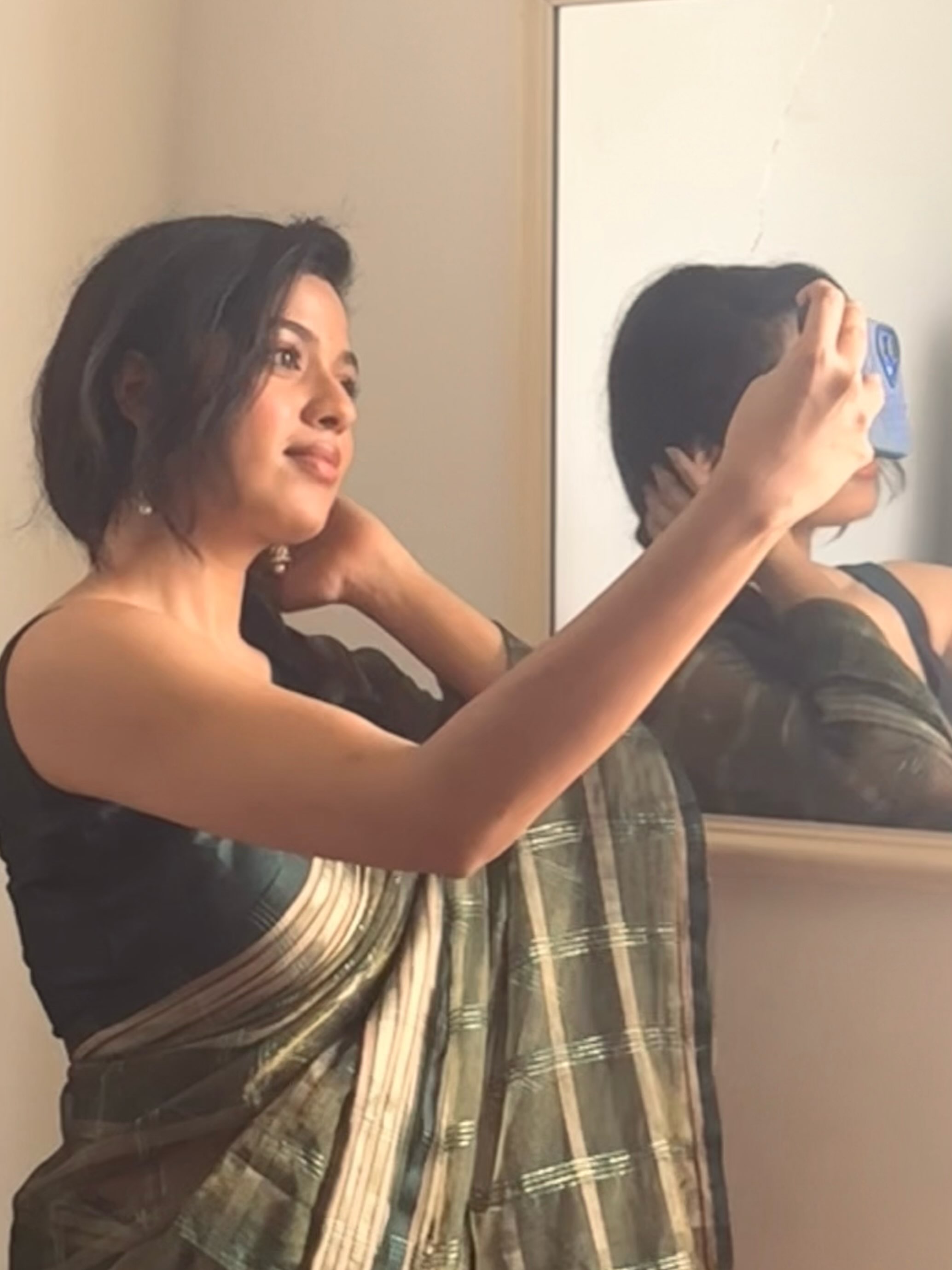 Tejaswi Cute Photos in Saree