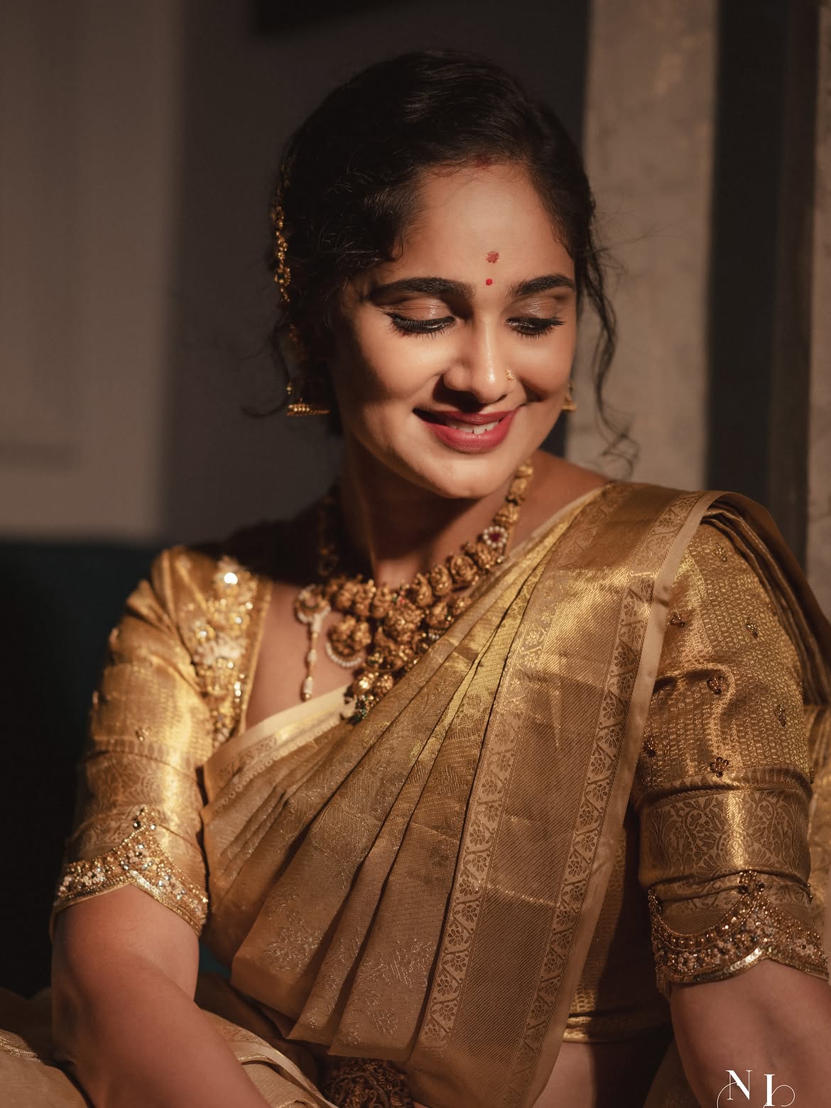 Tejaswini Gowda Traditional Looks on Varalakshmi Vratham