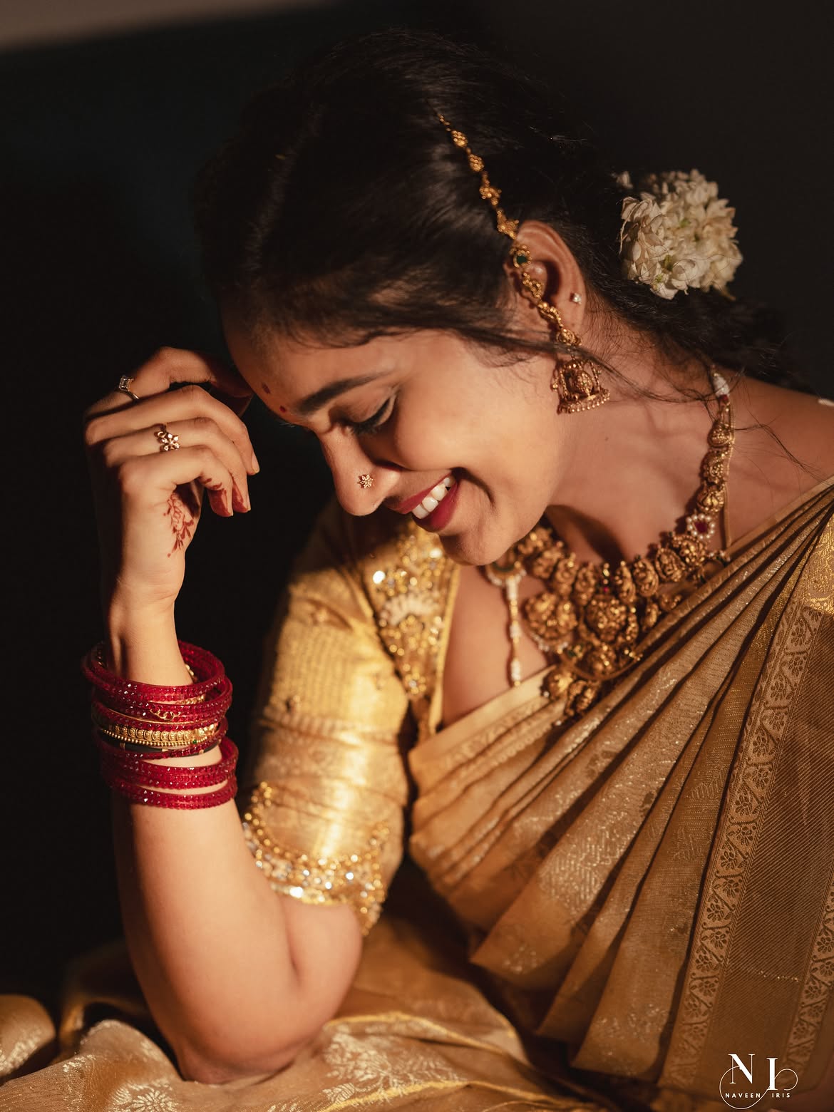 Tejaswini Gowda Traditional Looks on Varalakshmi Vratham