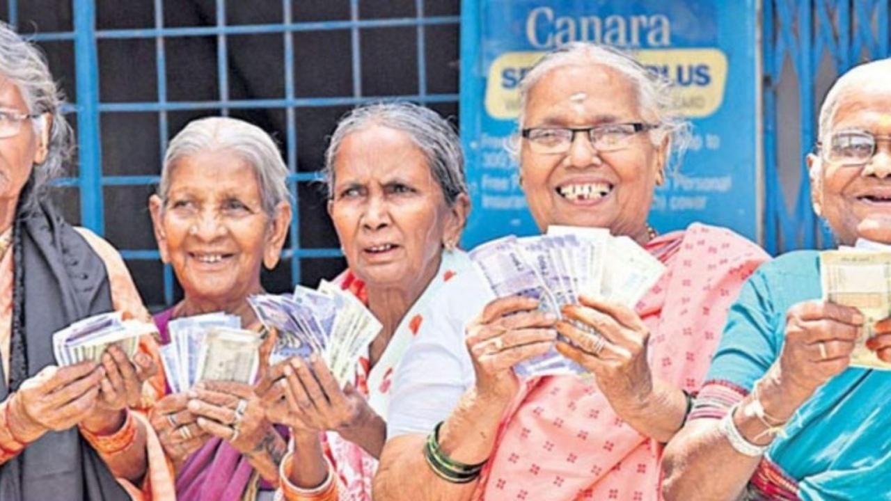 Telangana New Pensions 2026 : తెలంగాణలో కొత్త పింఛన్లకు గ్రీన్ సిగ్నల్.. వీరే అప్లయ్ చేయాలి.. వీరికి మళ్లీ అక్కర్లేదు!