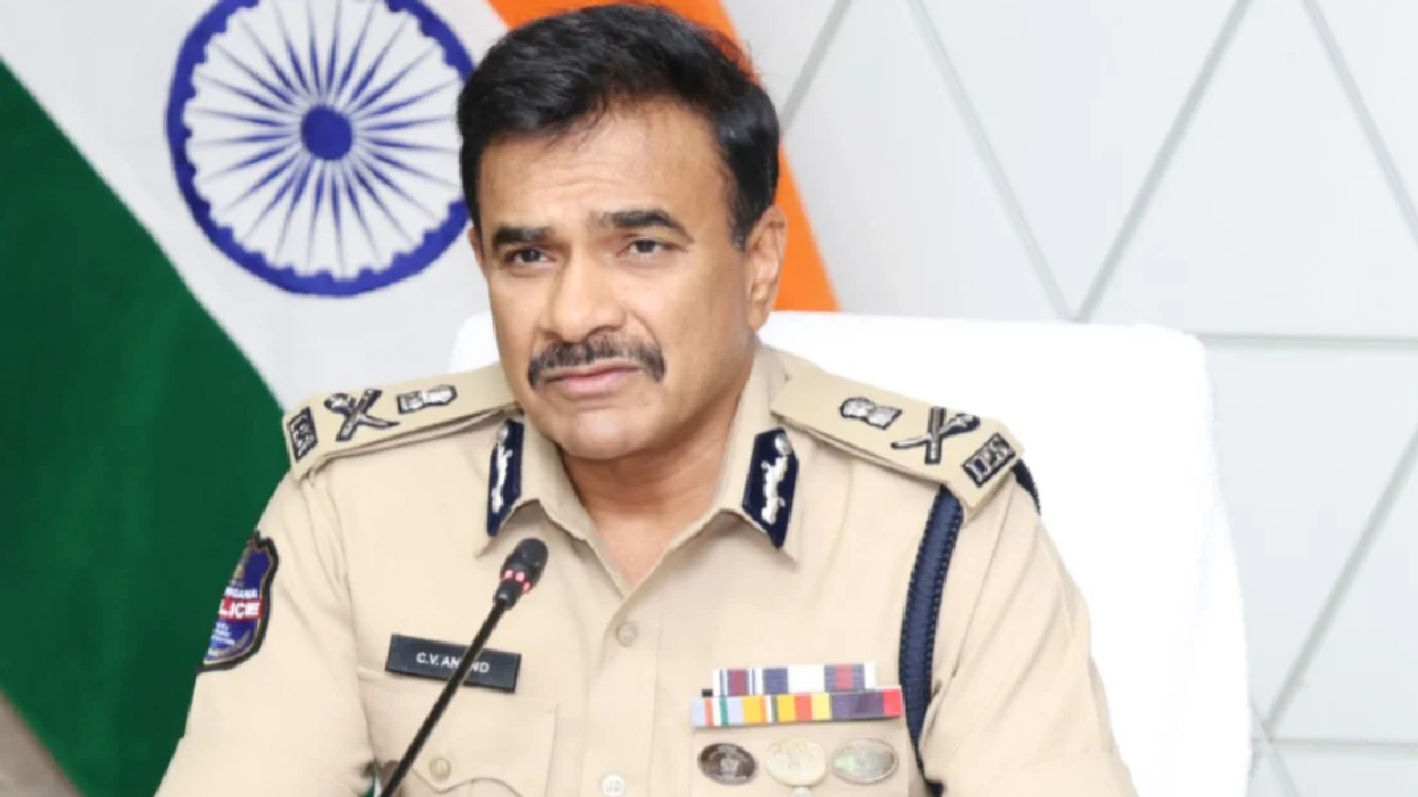 CV Anand: తెలంగాణ పోలీసు శాఖలో కీలక మార్పులు.. 513 మందికి కొత్త భాద్యతలు.. డీజీపీ సీవీ ఆనంద్ స్పెషల్ ఫోకస్