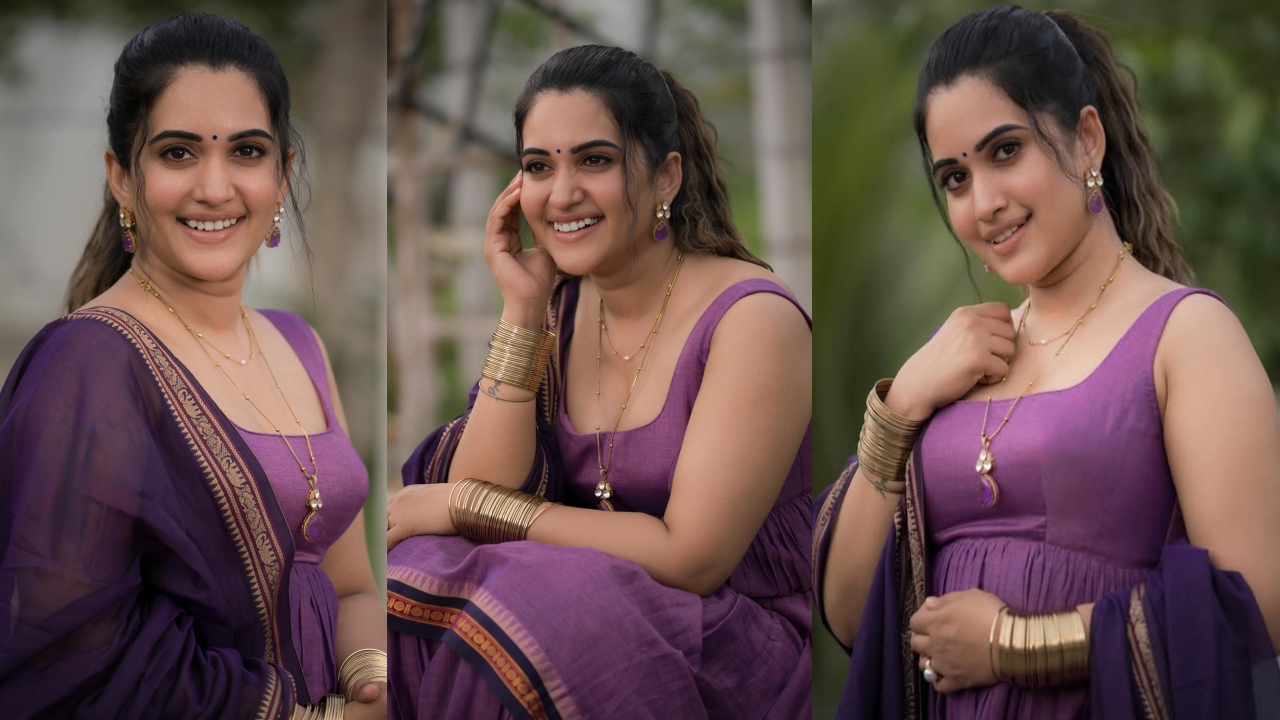 Anchor Sravanthi : వంకాయ రంగు డ్రెస్‌లో తెలుగు అమ్మాయి.. యాంక‌ర్ స్ర‌వంతి క్యూట్ ఫోటోలు..