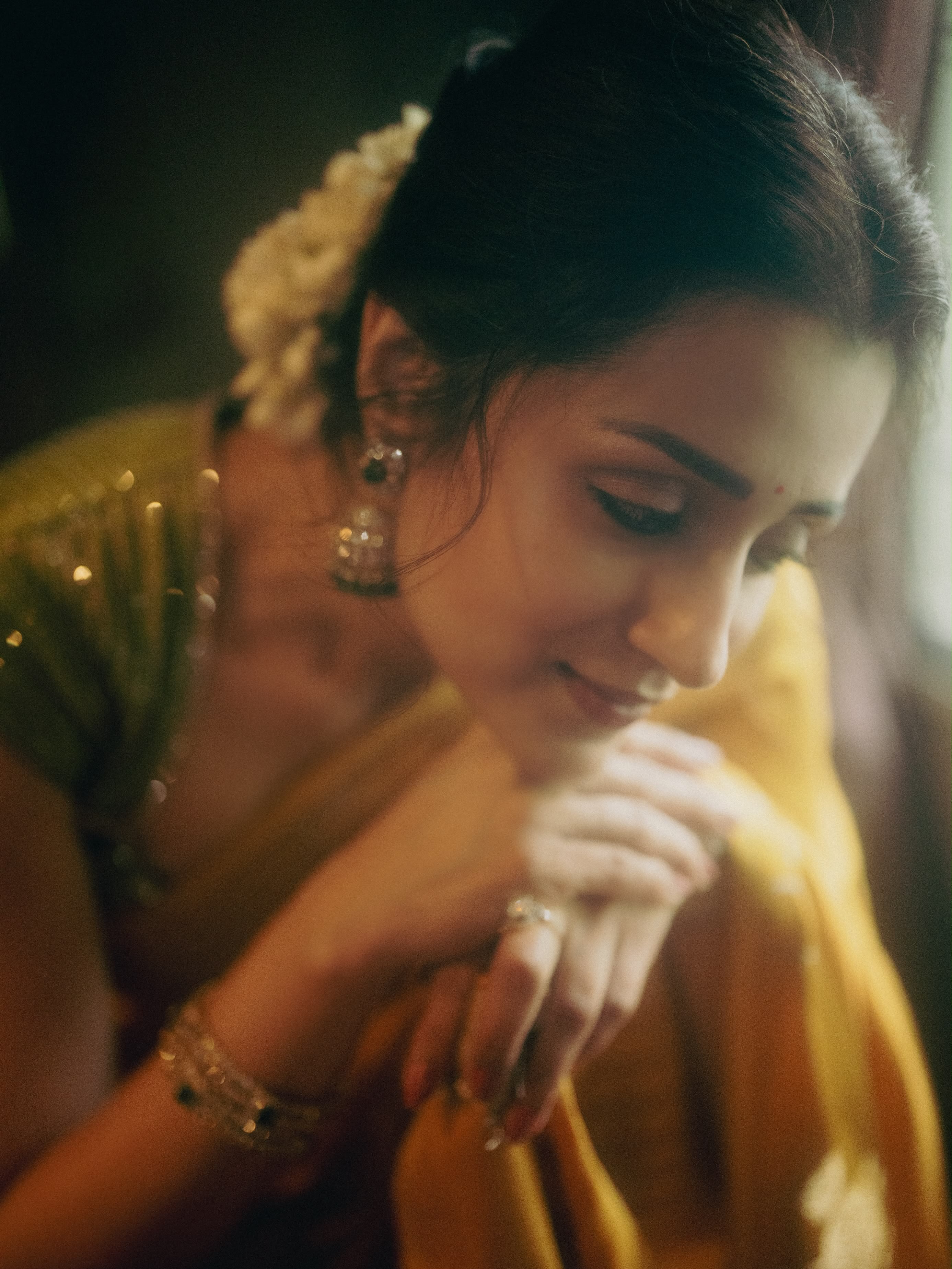 Trishakrishnan Stunning Looks in Saree