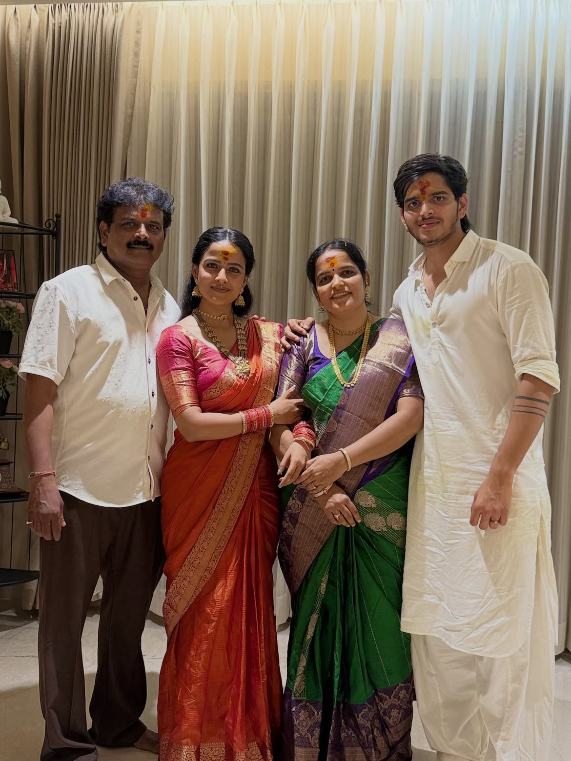 Vaishnavi Chaitanya Bonalu Special Photos with Family