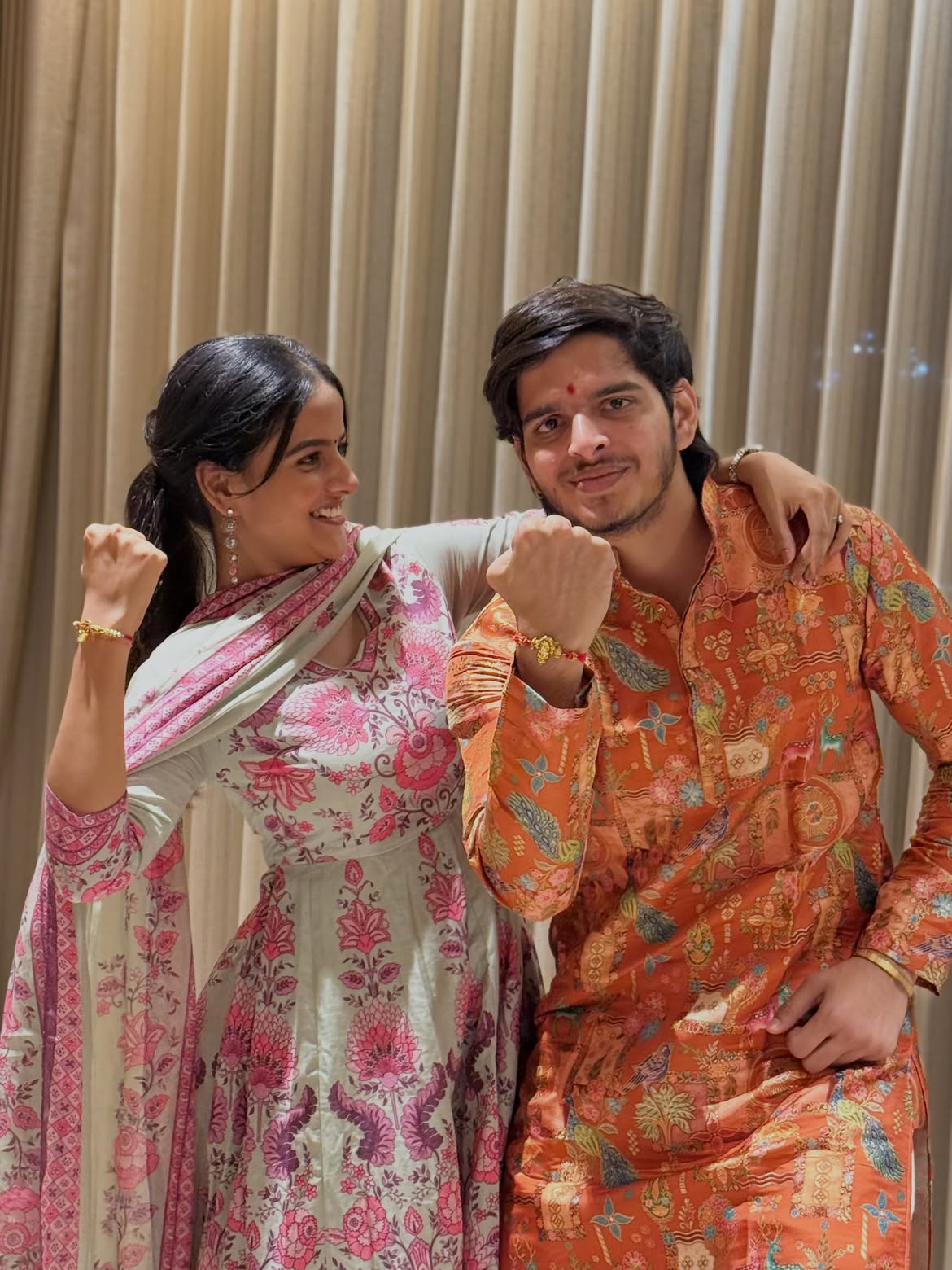 Vaishnavi Chaitanya Raksha Bandhan Celebrations with Family