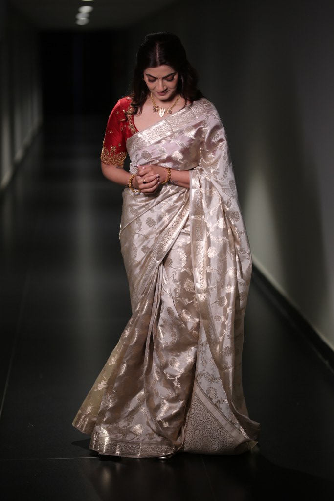 Varalaxmi Sarathkumar Stunning Looks in Saree at Kurma Avatar