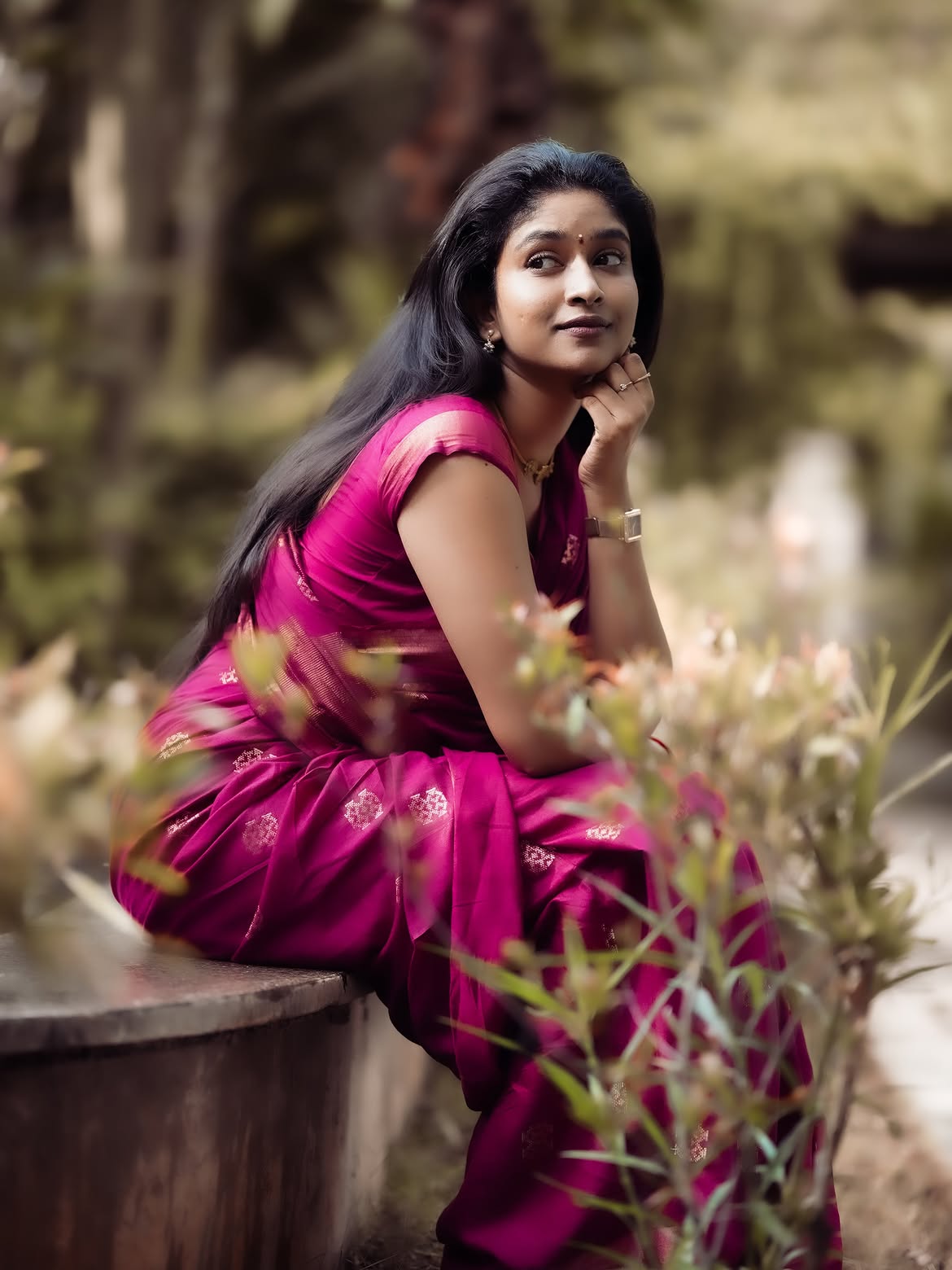 Vedha Jalandhar Stunning Looks in Saree