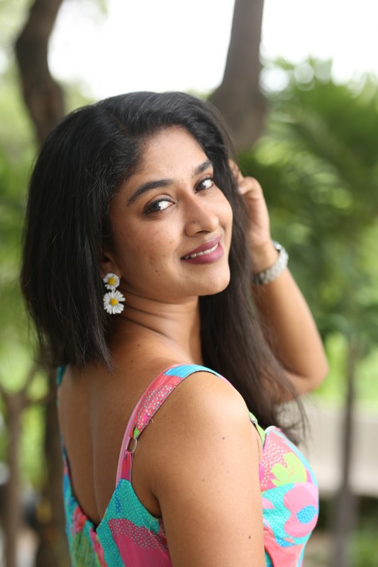 Vedha Jalandhar Simple Looks in Ameerlog Promotions