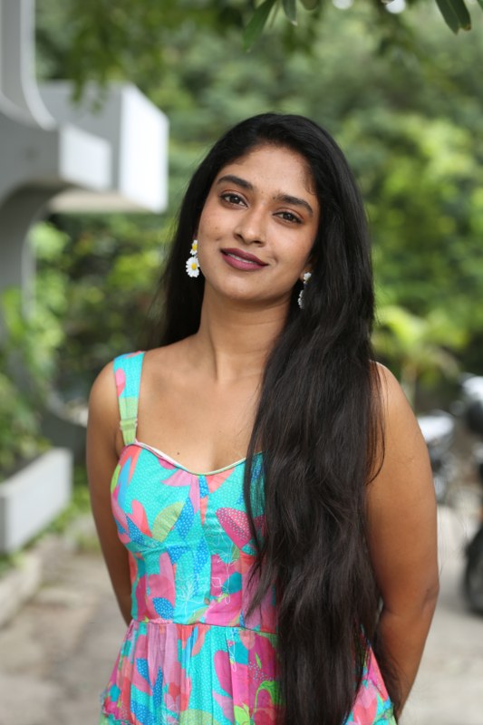 Vedha Jalandhar Simple Looks in Ameerlog Promotions