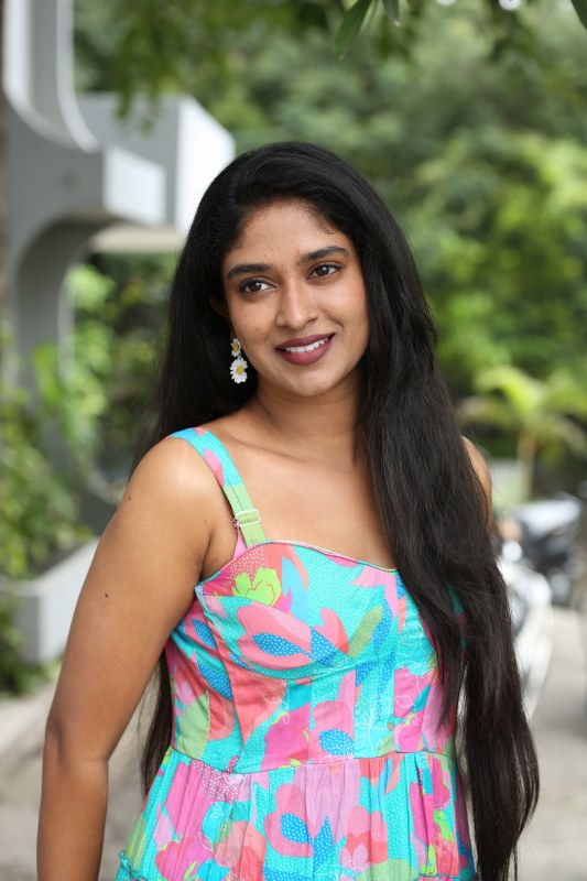 Vedha Jalandhar Simple Looks in Ameerlog Promotions