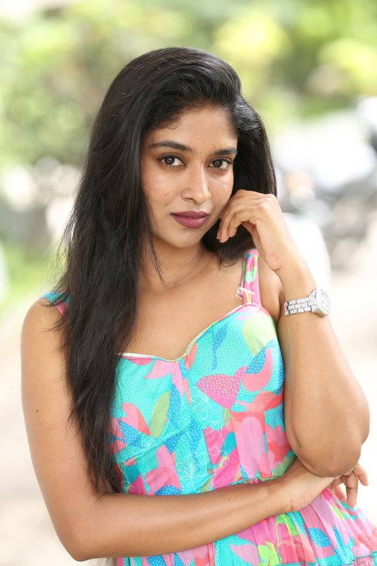 Vedha Jalandhar Simple Looks in Ameerlog Promotions