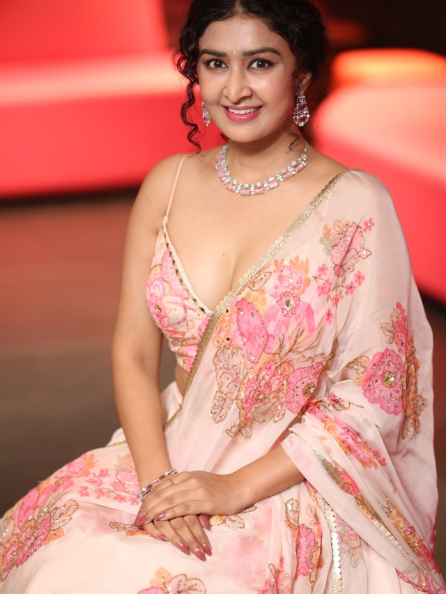 Farnaz Shetty Stunning Looks in Gaja Teaser Launch Event