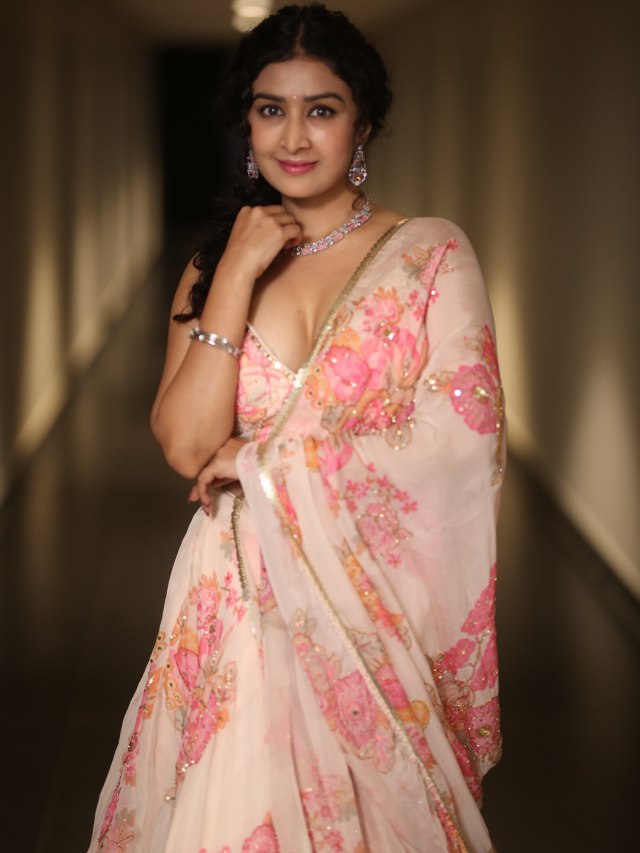 Farnaz Shetty Stunning Looks in Gaja Teaser Launch Event
