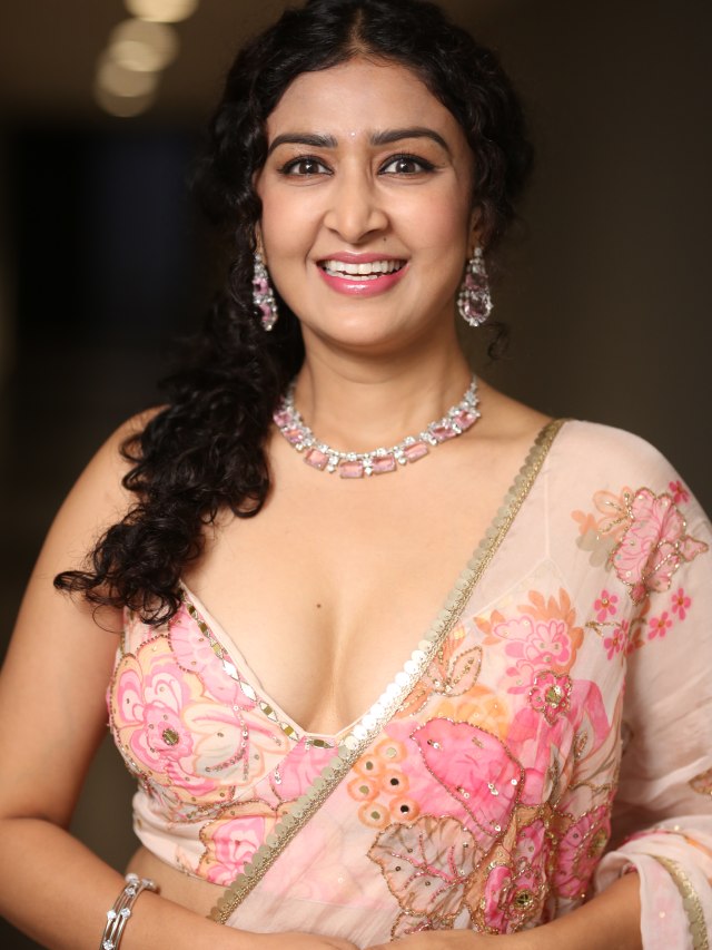 Farnaz Shetty Stunning Looks in Gaja Teaser Launch Event