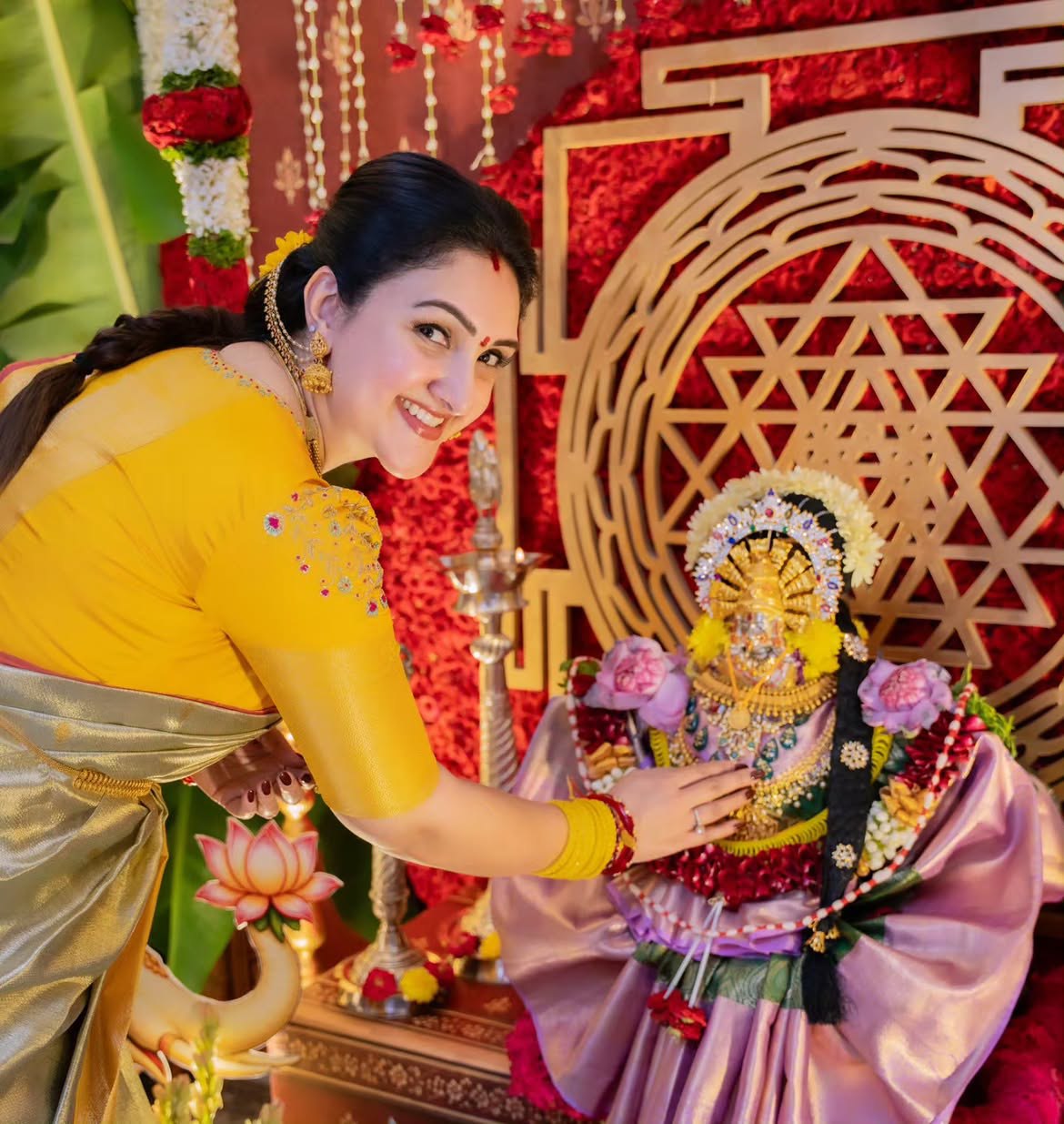 Sridevi Vijaykumar Varalakshmi Vratham Celebrations with Family