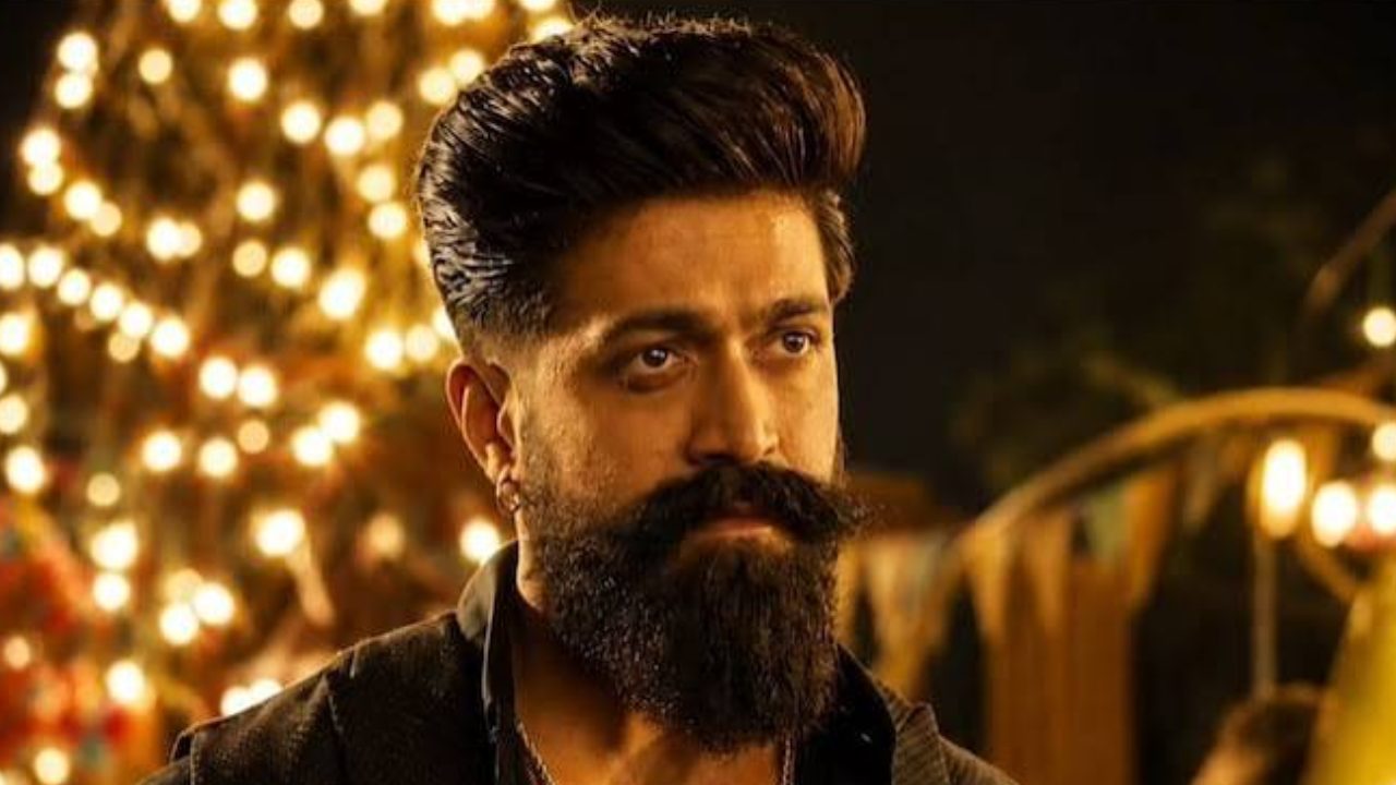 Toxic : ఇదేం చోద్యం.. అలా ప్రచారం చేయోద్దట.. కోర్టు నుంచి నోటీసులు తెచ్చుకున్న టాక్సిక్ నిర్మాతలు..