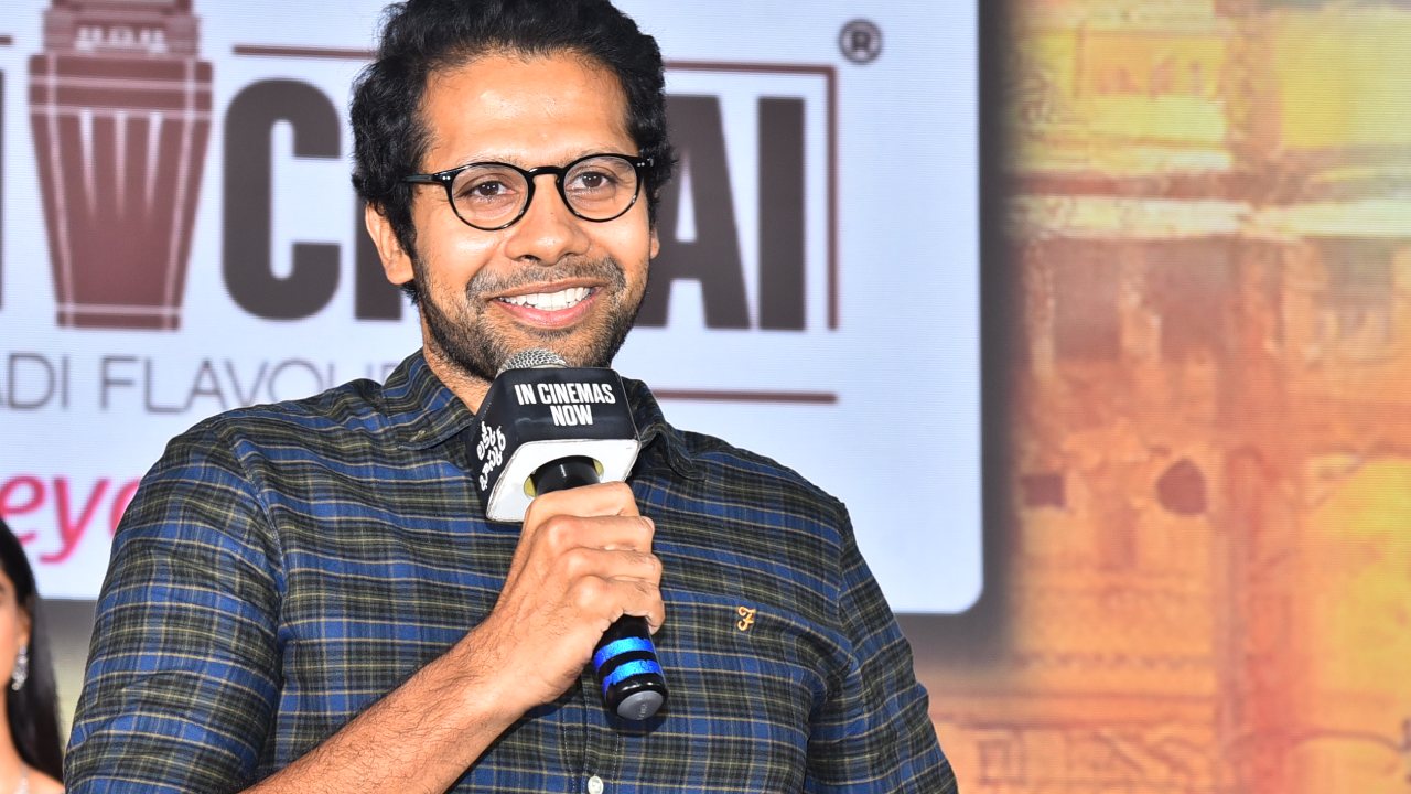 Venky Atluri : నన్నెవరూ నమ్మలేదు.. సర్ సినిమా ఆపడానికి చాలామంది ట్రై చేశారు.. హిట్ డైరెక్టర్ కామెంట్స్..