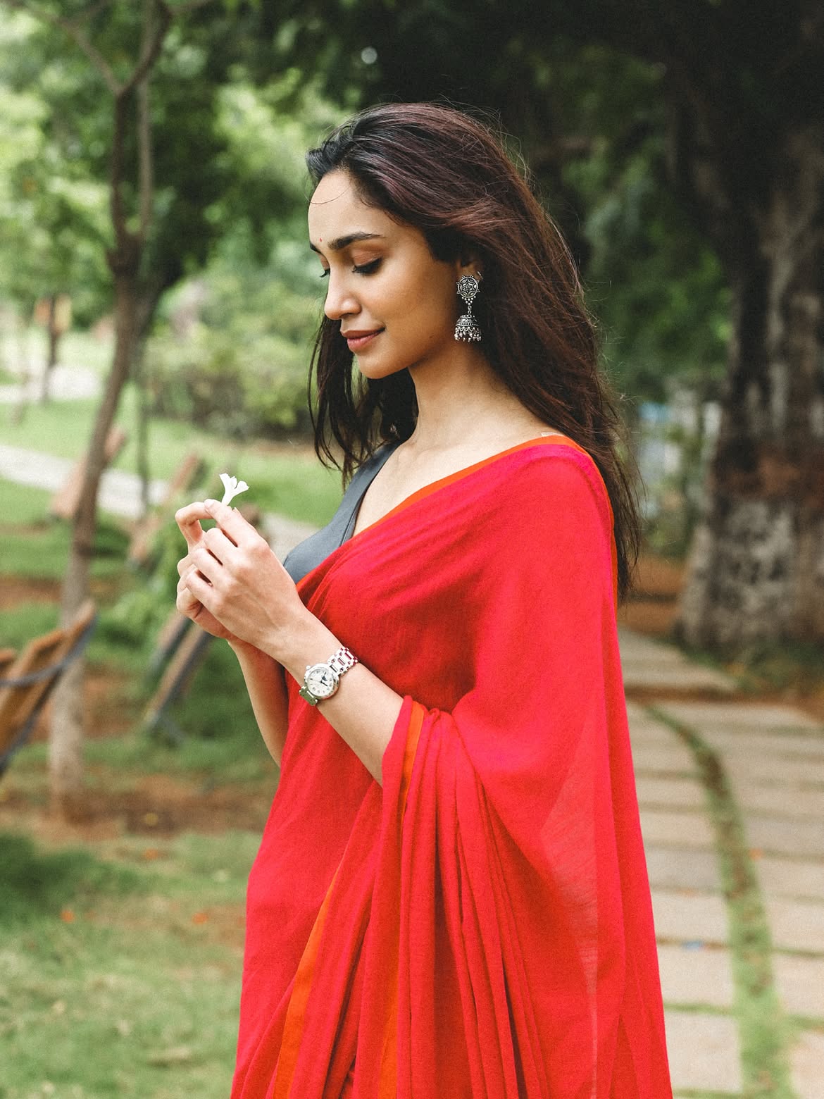 Samanta Dhulipala Latest Photos in Saree