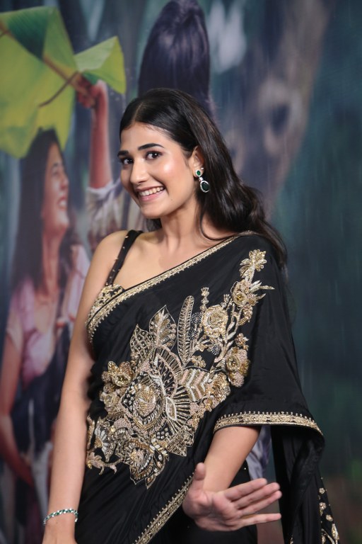 Amrutha Chowdary Stunning Looks in Black Saree