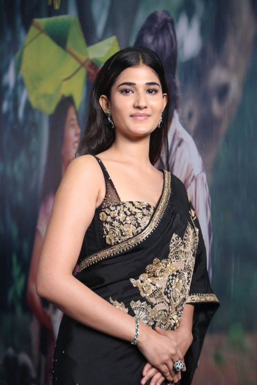 Amrutha Chowdary Stunning Looks in Black Saree