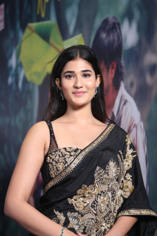 Amrutha Chowdary Stunning Looks in Black Saree