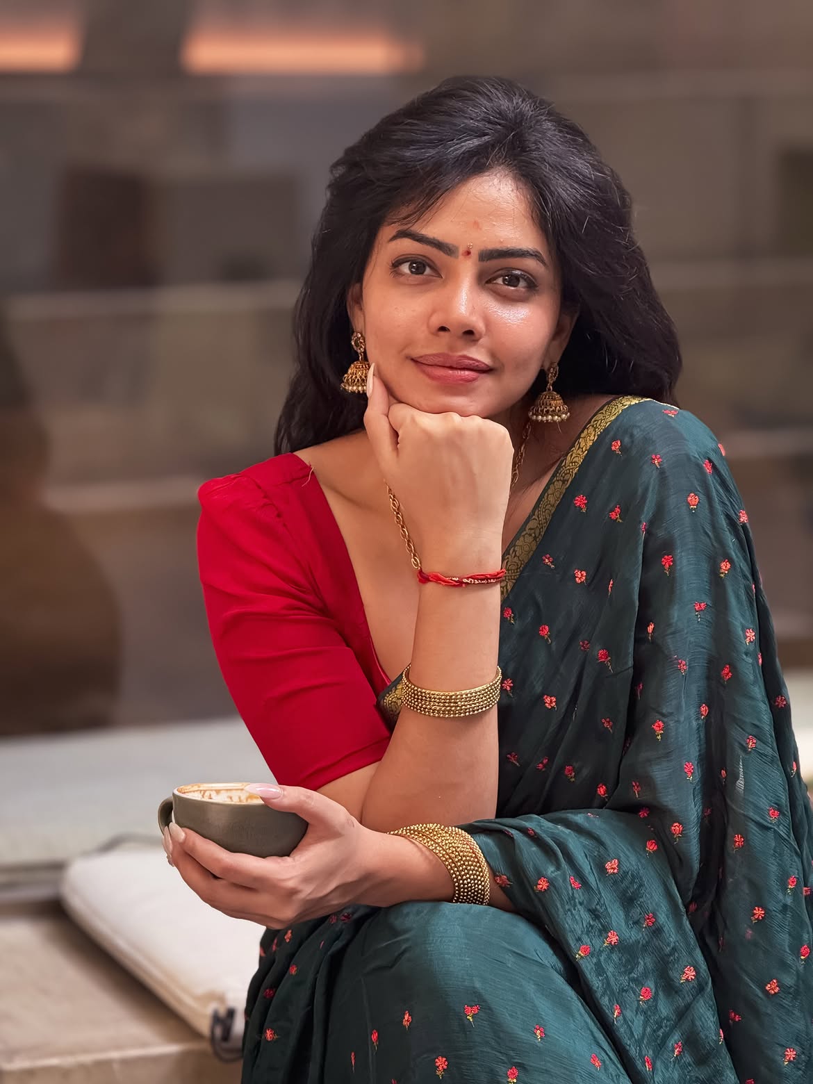 Anala Susmitha Stunning Looks in Saree
