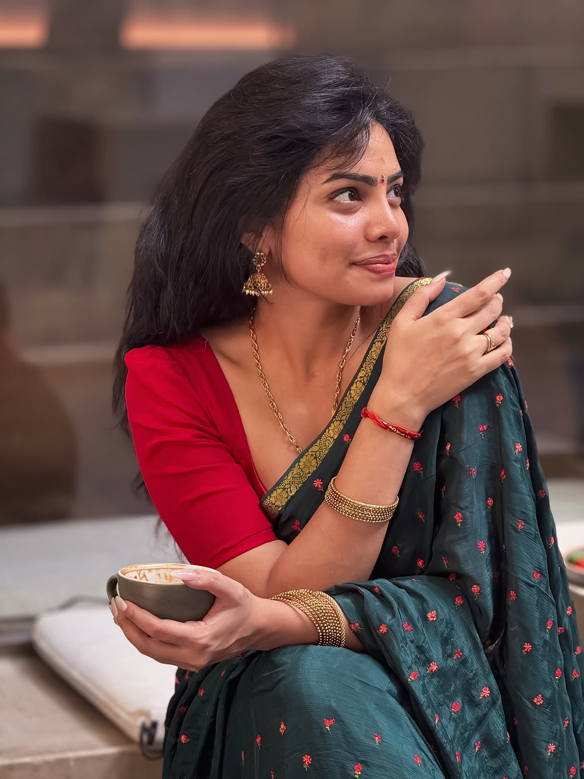 Anala Susmitha Stunning Looks in Saree