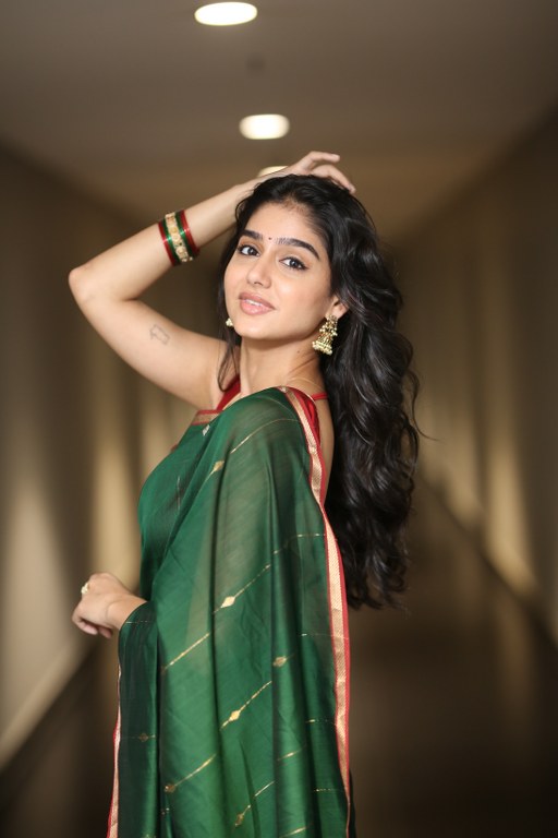 Anaswara Rajan Cute Photos in Saree