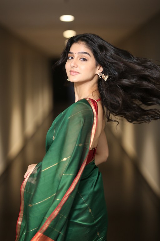 Anaswara Rajan Cute Photos in Saree