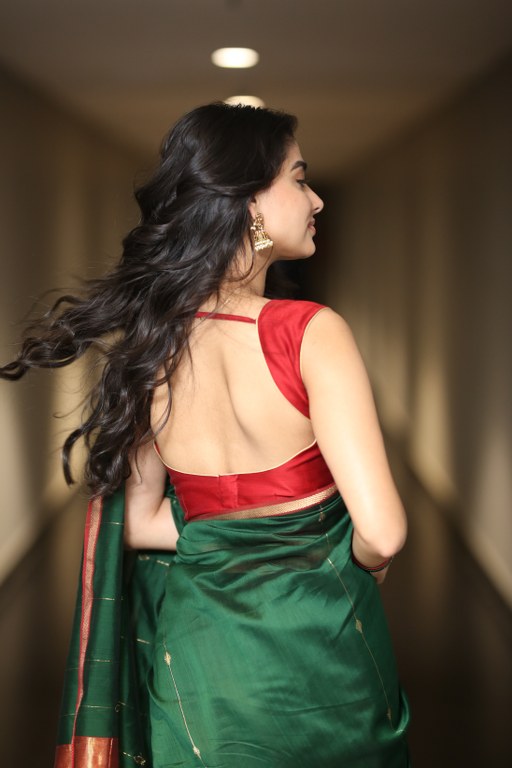 Anaswara Rajan Cute Photos in Saree
