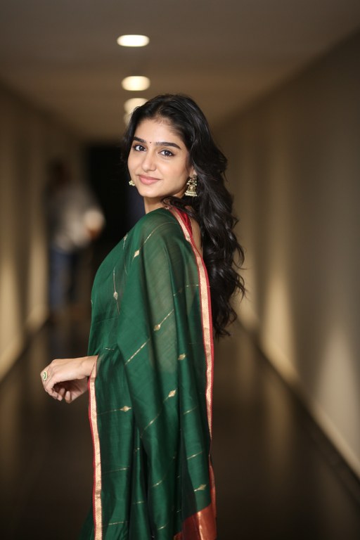 Anaswara Rajan Cute Photos in Saree