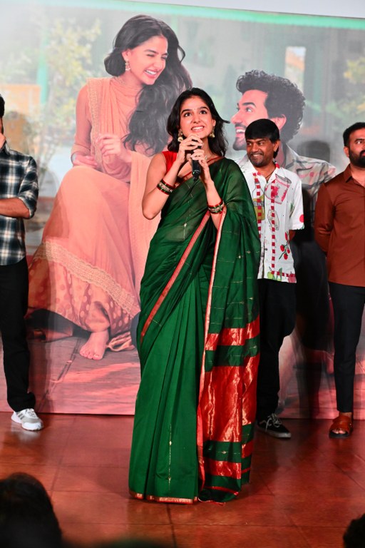 Anaswara Rajan Cute Photos in Saree
