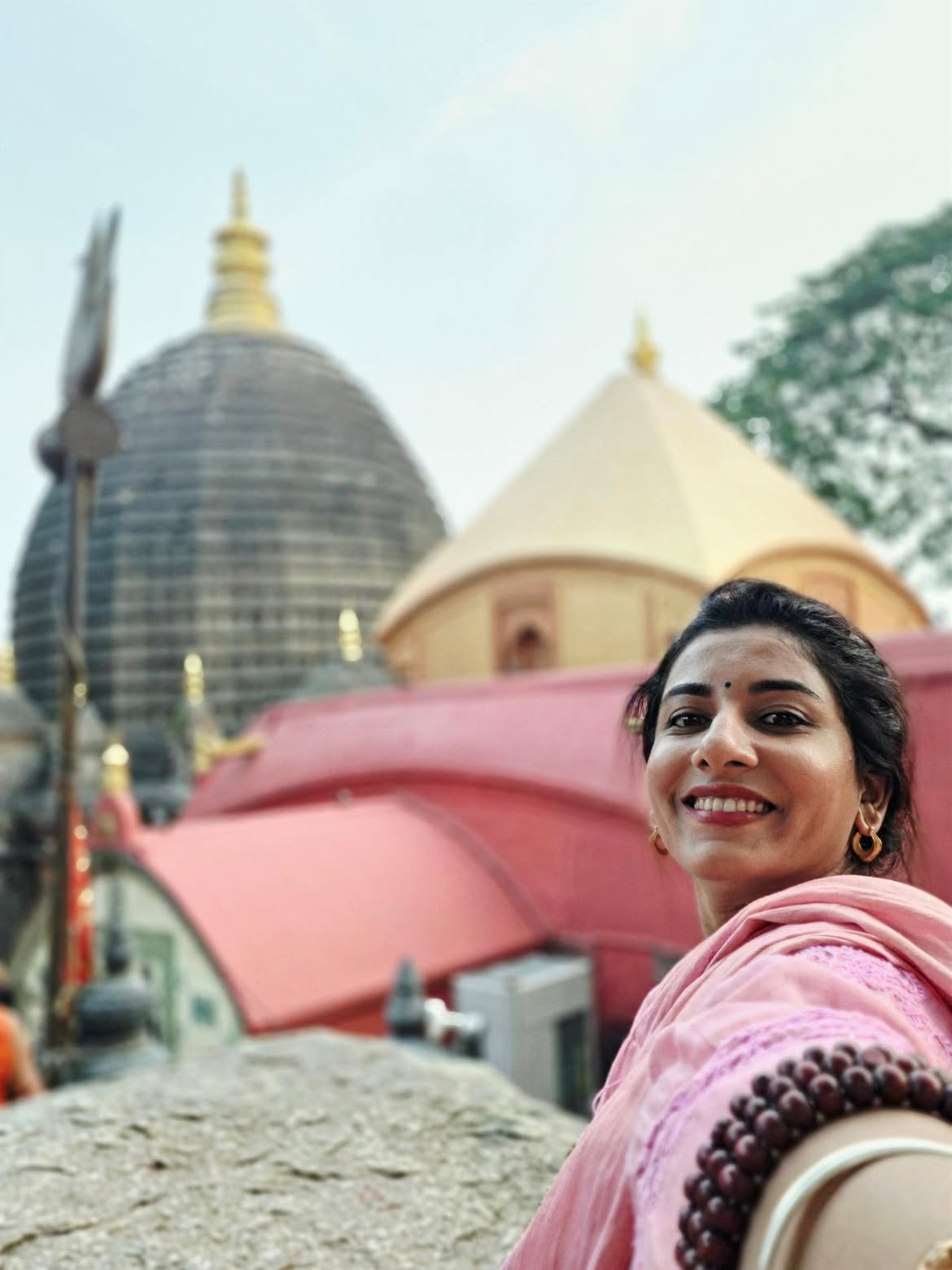 Anchor Vishnu Priya Bhimeneni Visits Assam Kamakhya Temple