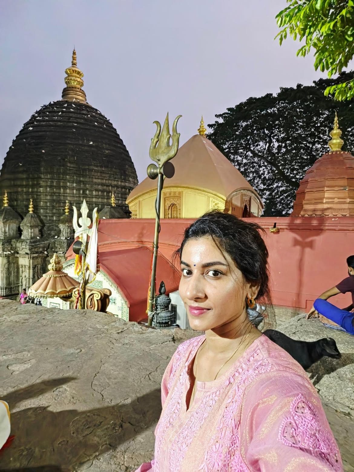 Anchor Vishnu Priya Bhimeneni Visits Assam Kamakhya Temple