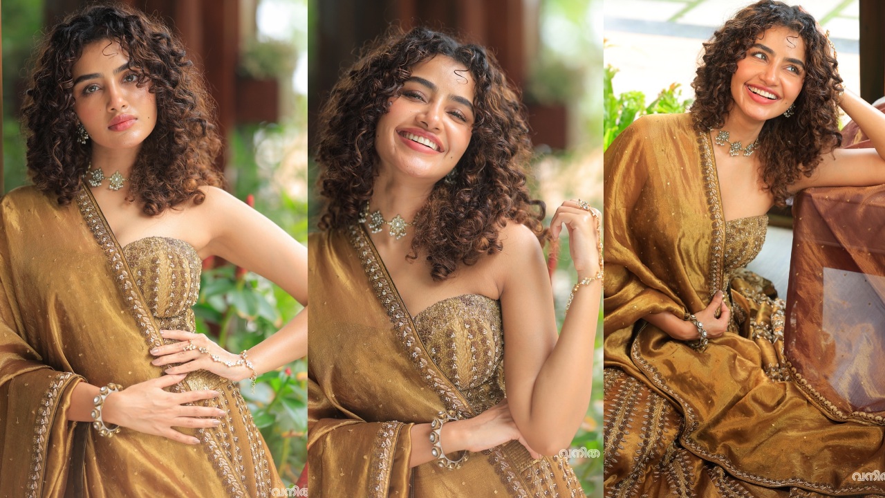 Anupama Parameswaran : కర్లీ హెయిర్ స్టైల్‌తో మెరిపిస్తున్న అనుపమ పరమేశ్వరన్.. లేటెస్ట్ ఫొటోలు..