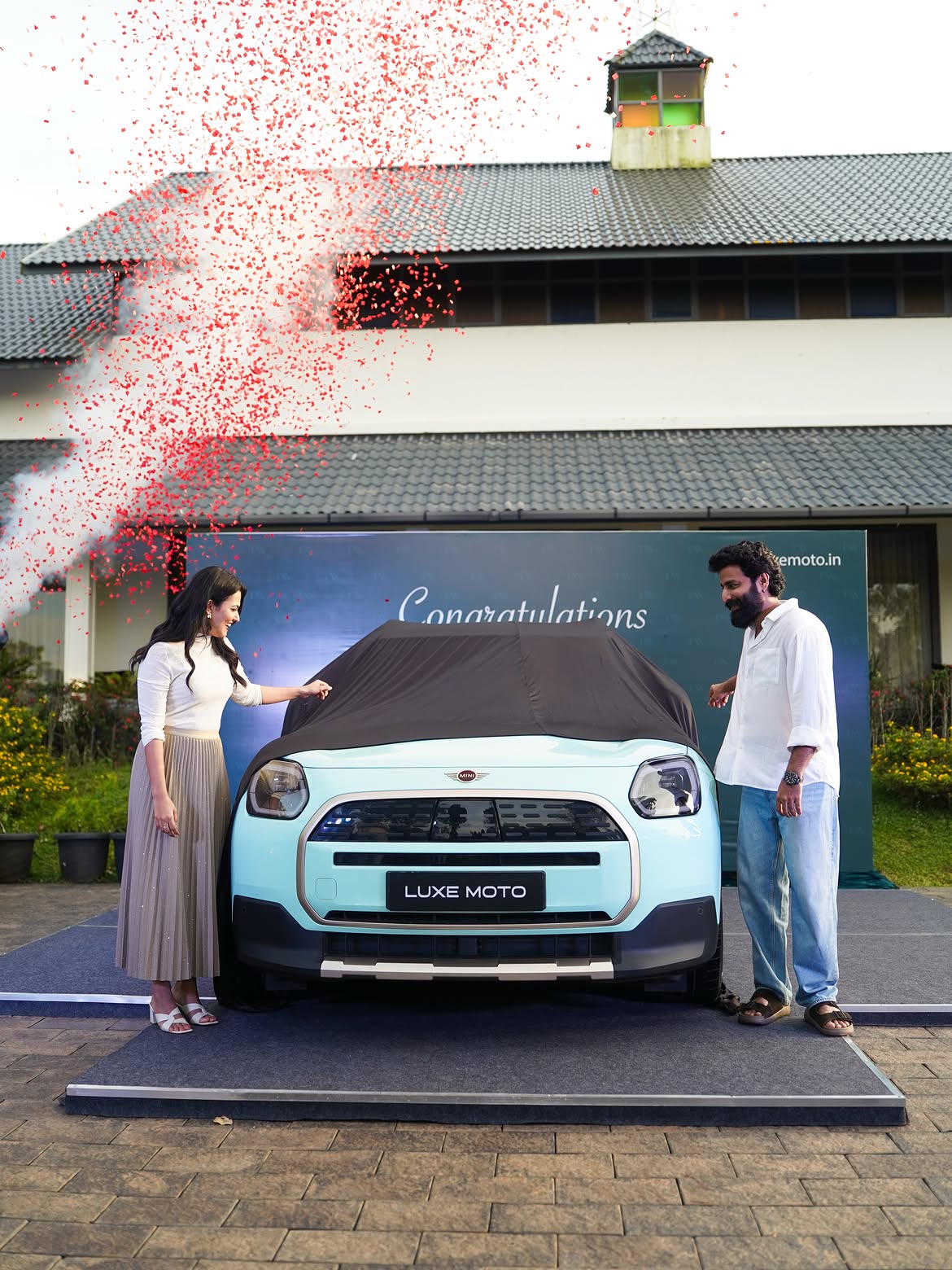 Aparna Das Buys Luxery Mini Cooper Car