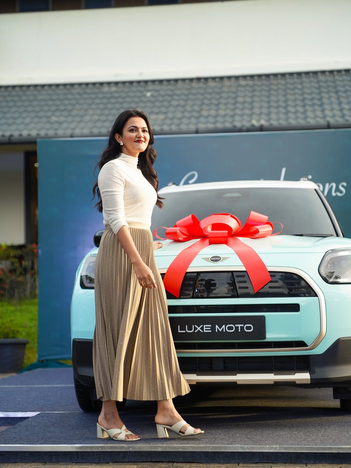 Aparna Das Buys Luxery Mini Cooper Car