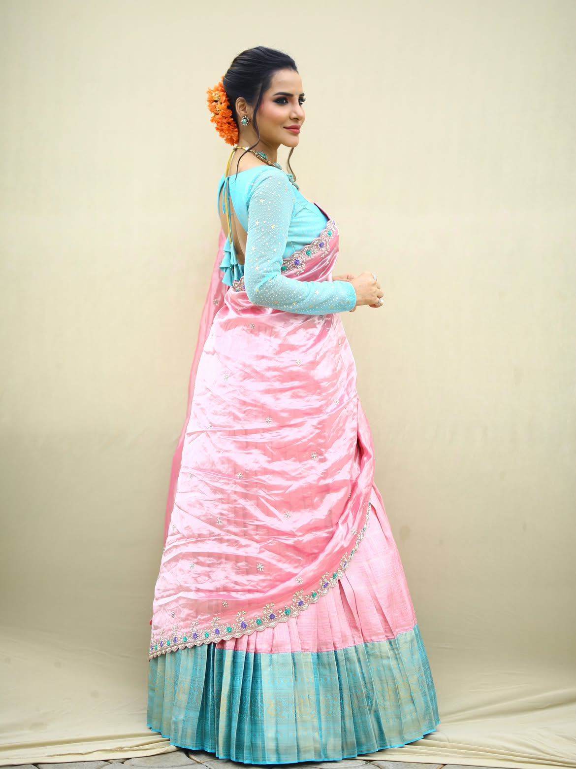 Ashu Reddy Half Saree Looks