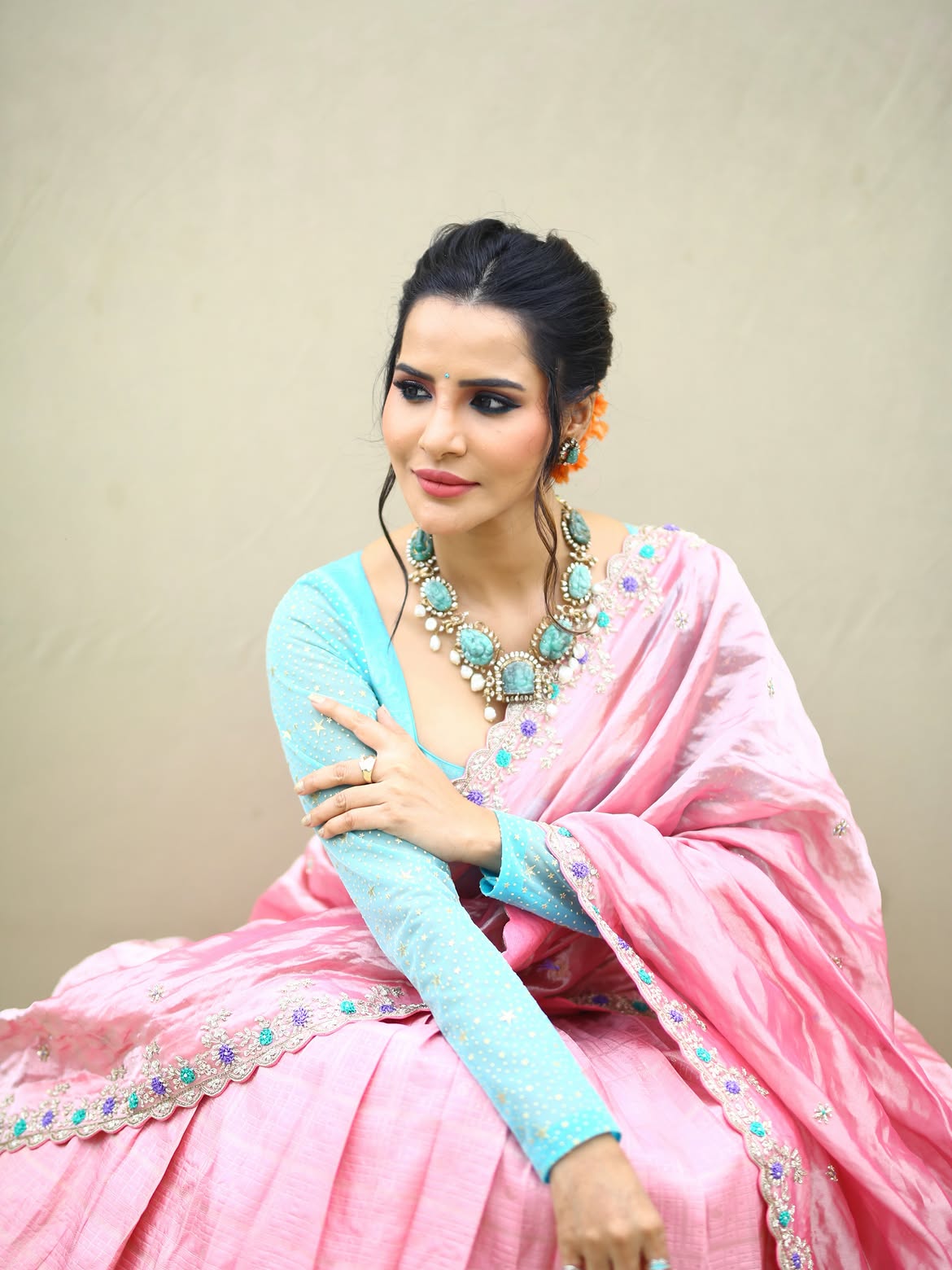 Ashu Reddy Half Saree Looks