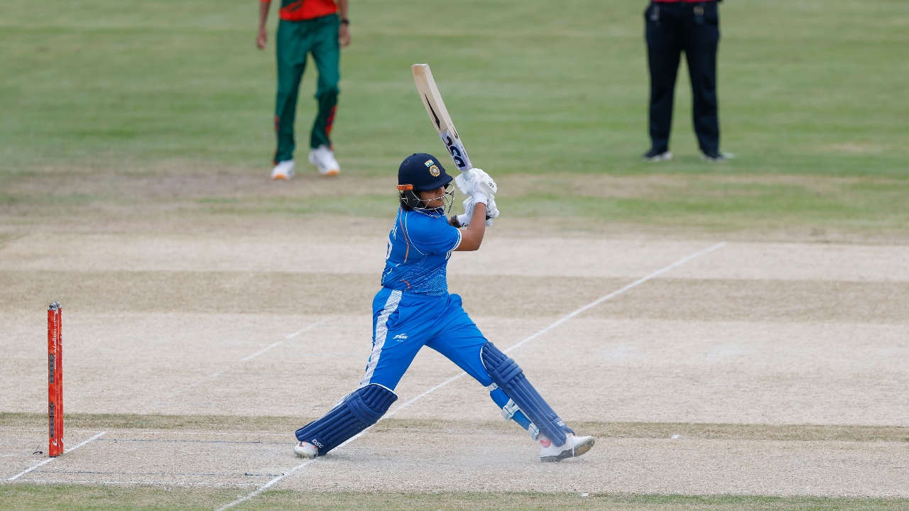 IND-w VS BAN-w : శ‌త‌కంతో చెల‌రేగిన ష‌ఫాలీ వ‌ర్మ‌.. బంగ్లాదేశ్ ముందు భారీ టార్గెట్..