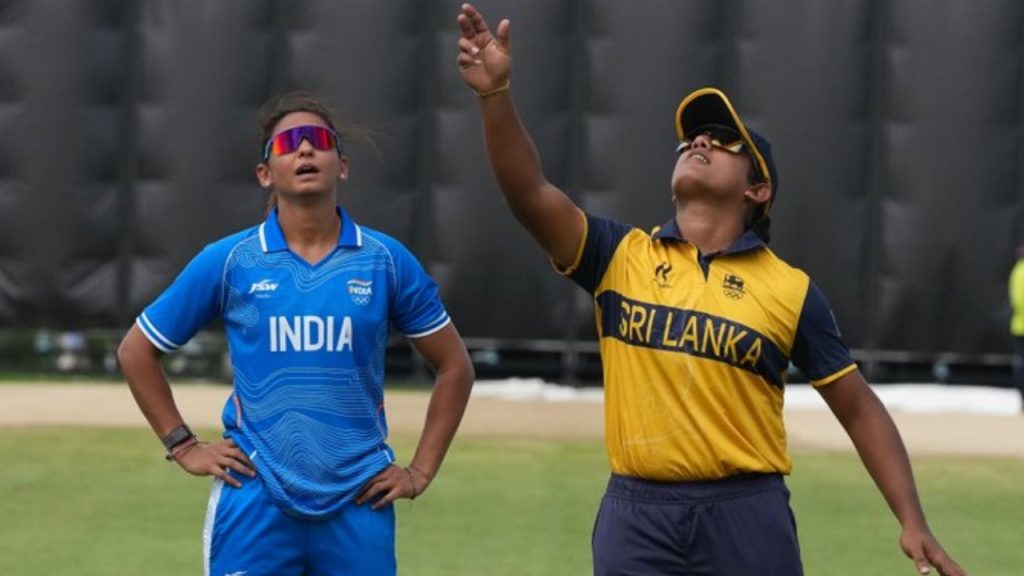IND-W vs SL-W: ఆసియా క్రీడలు ఫైనల్ మ్యాచ్లో టాస్ గెలిచి బ్యాటింగ్ ఎంచుకున్న భారత్.. గెలిస్తే స్వర్ణం.. తుది జట్టుల IND-W vs SL-W: ఆసియా క్రీడలు ఫైనల్ మ్యాచ్లో టాస్ గెలిచి బ్యాటింగ్ ఎంచుకున్న భారత్.. గెలిస్తే స్వర్ణం.. తుది జట్టుల
